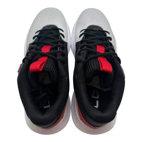 Athletic_Shoes